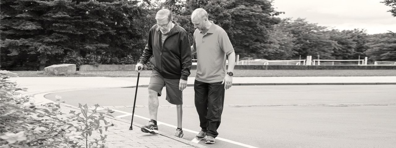 Alltägliches Gehen mit der Prothese